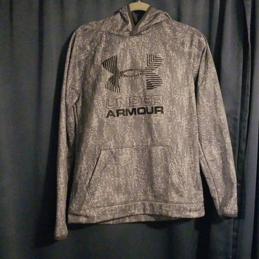Youths under armour sweatshirt